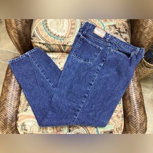 Vintage Jones Sport ladies jeans.